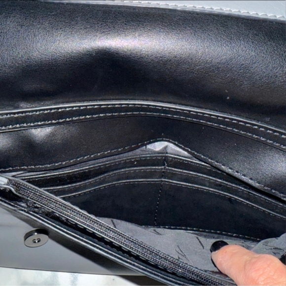 Simply Vera Vera Wang Gray and Reddish Orange Women's Shoulder Crossbody Bag - Picture 4 of 7